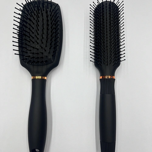 Расческа массажная "СЕКРЕТ ТВОЕЙ КРАСОТЫ", узкая, цвет черный, матовое покрытие, 3.8*22см