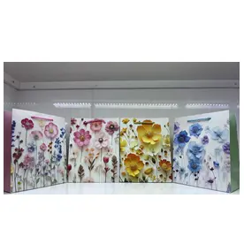 Пакет подарочный "Восковые цветочки" 32*26*10 см