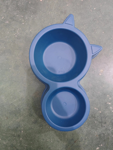 Миска пластиковая двойная с с металлическими чашками "КОТИКИКИС", цвет синий, 30*5см / 14см и 11см