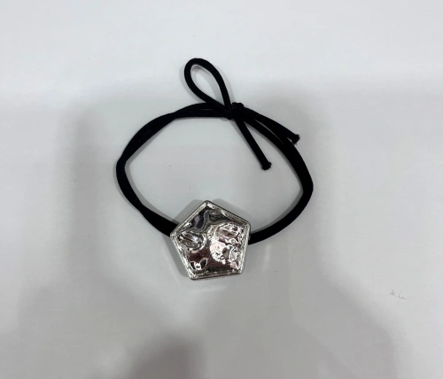 Резинка для волос в наборе 2шт "DesignPRO", цвет черный / золото , 2,3*2см