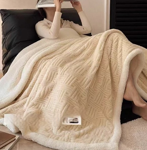 Плед 200*230 см "SOFT", двусторонний, цвет молочный