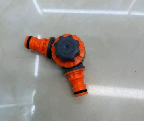 Коннектор "Master" поворотный  с фиксатором ДоброСад